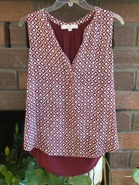 LOFT V-Neck Tank Top / Maroon with White Detail / Size M